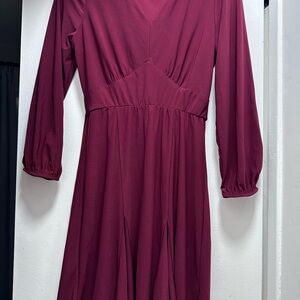 Elegant Burgundy Long Sleeve Dress